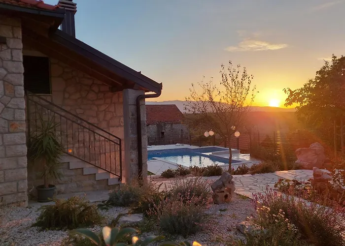 Magic Sunset Villa